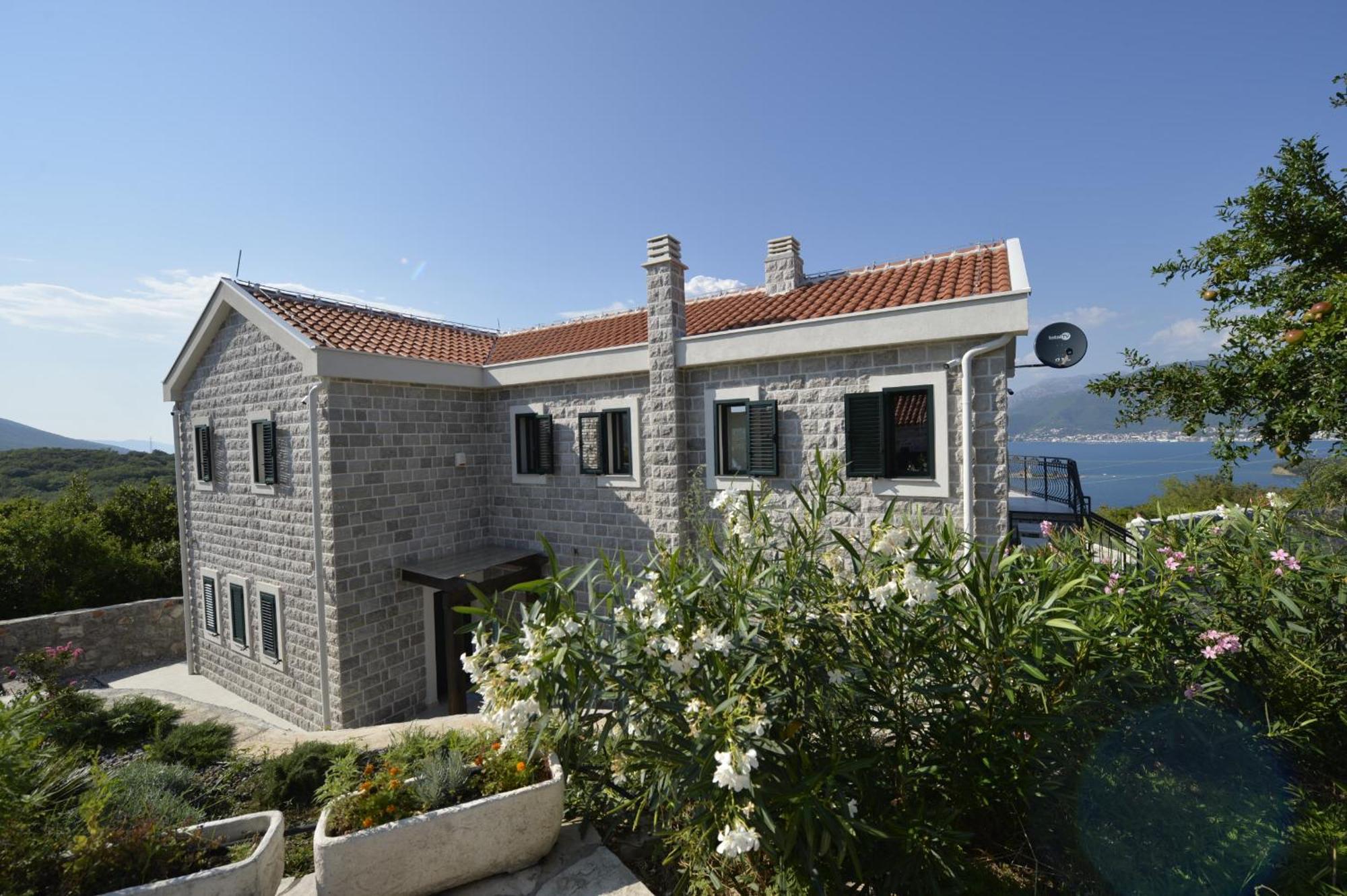 Villa Vista Azzurra Tivat Ngoại thất bức ảnh