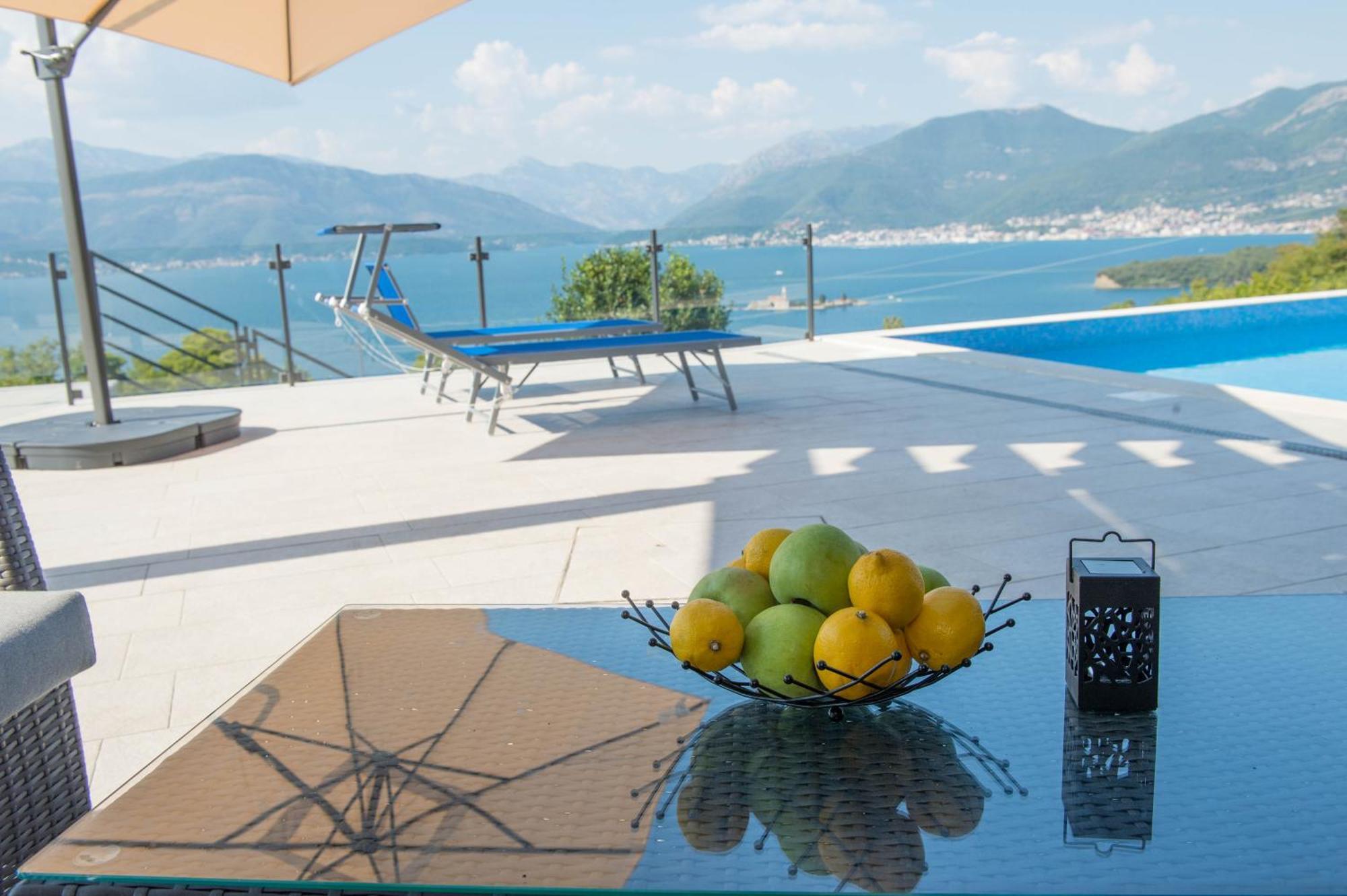 Villa Vista Azzurra Tivat Ngoại thất bức ảnh